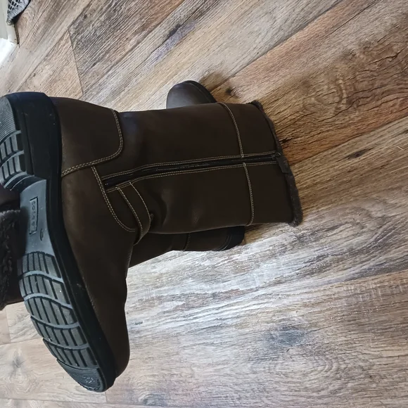 Women's Brown Leather Boots - Picture 5 of 5